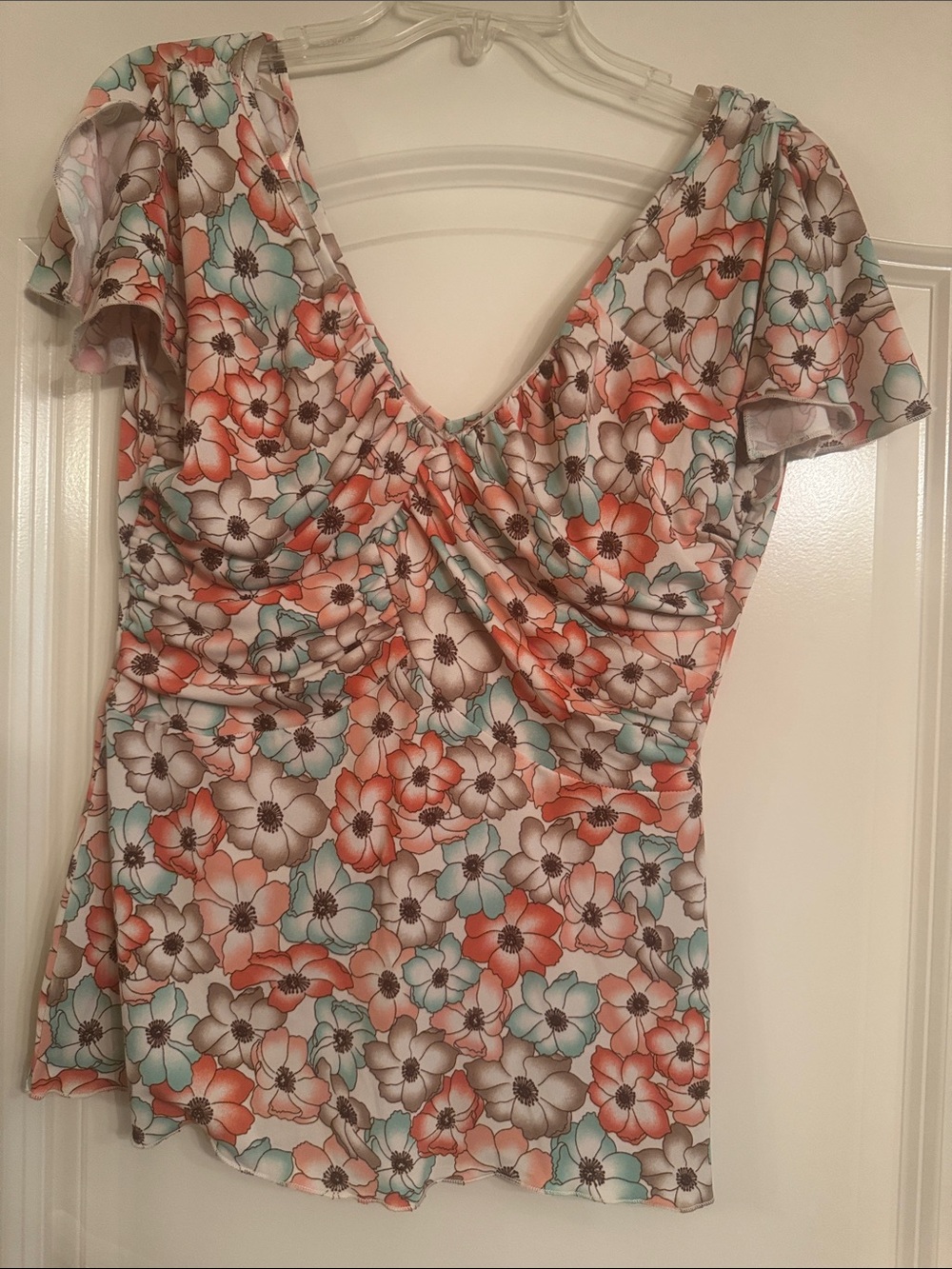 Floral V-Neck Short Sleeve Top in Coral, Mint & Taupe